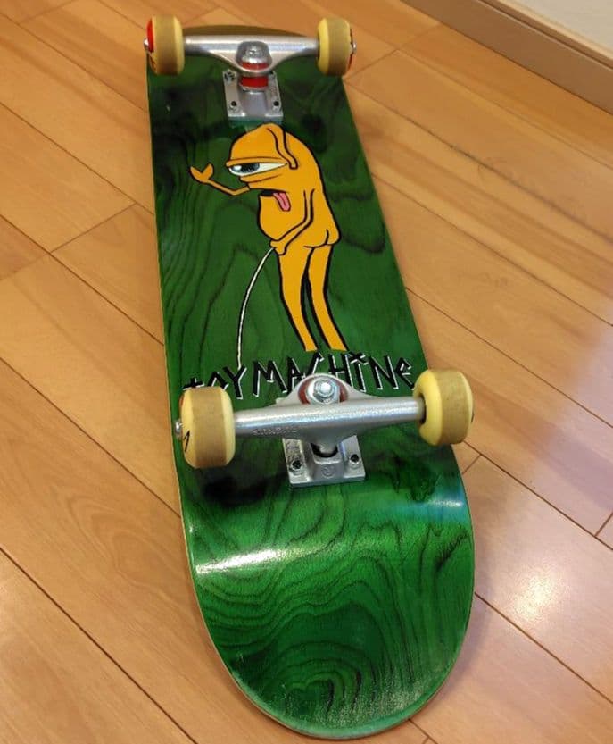 toy machine トイマシーン Pee Sect スケートボード
