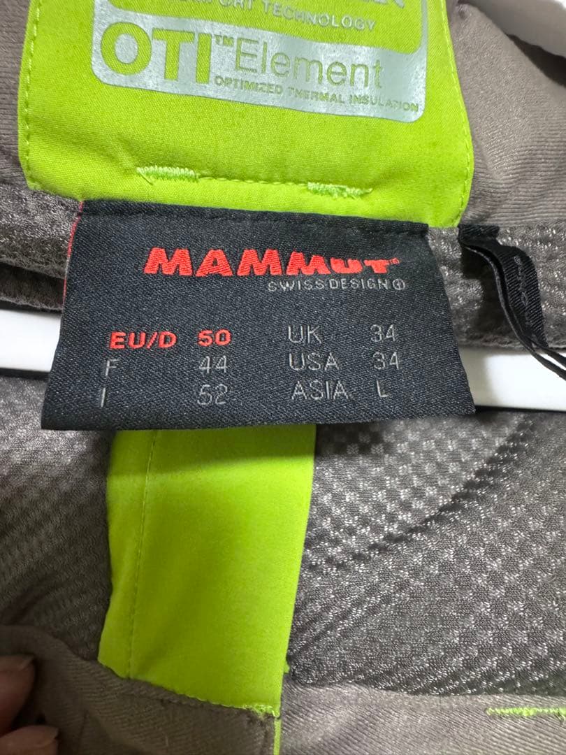 週末特価続行　MAMMUT マムート スキーウェア 上下セット