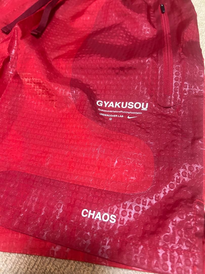 NIKE GYAKUSOU レッドショートパンツ ランニングパンツ
