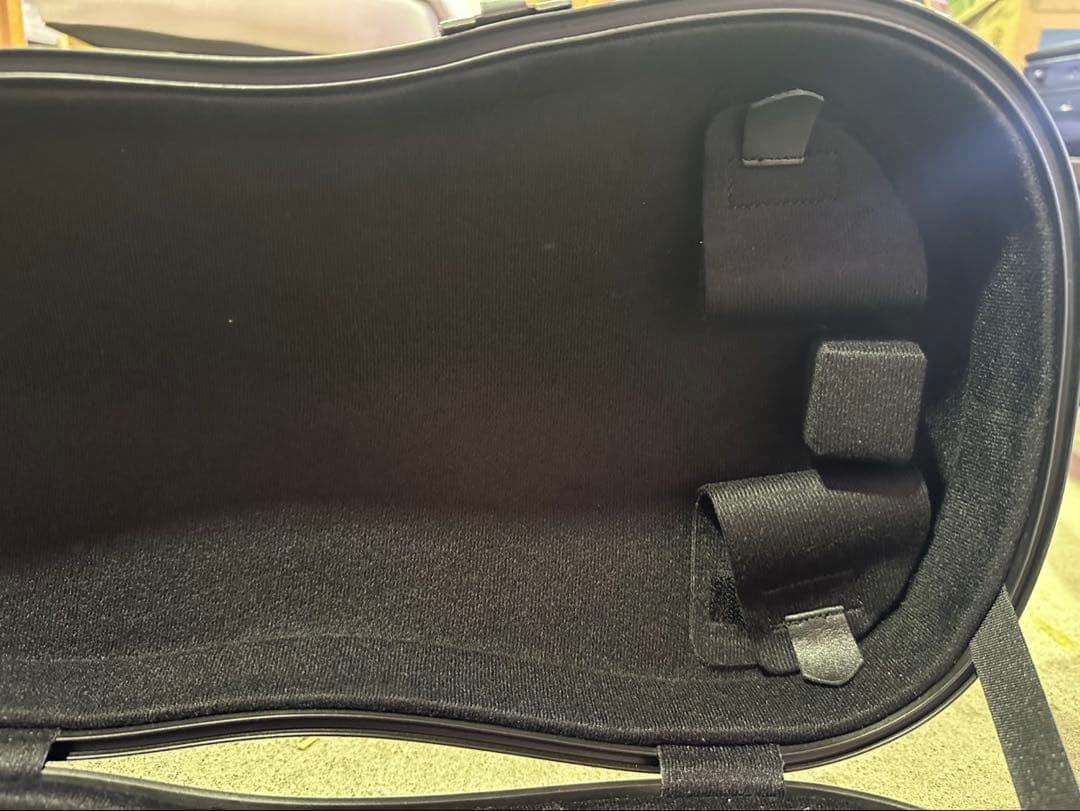 GA188 バイオリンケース　プリュームファイバー　プラチナワイン