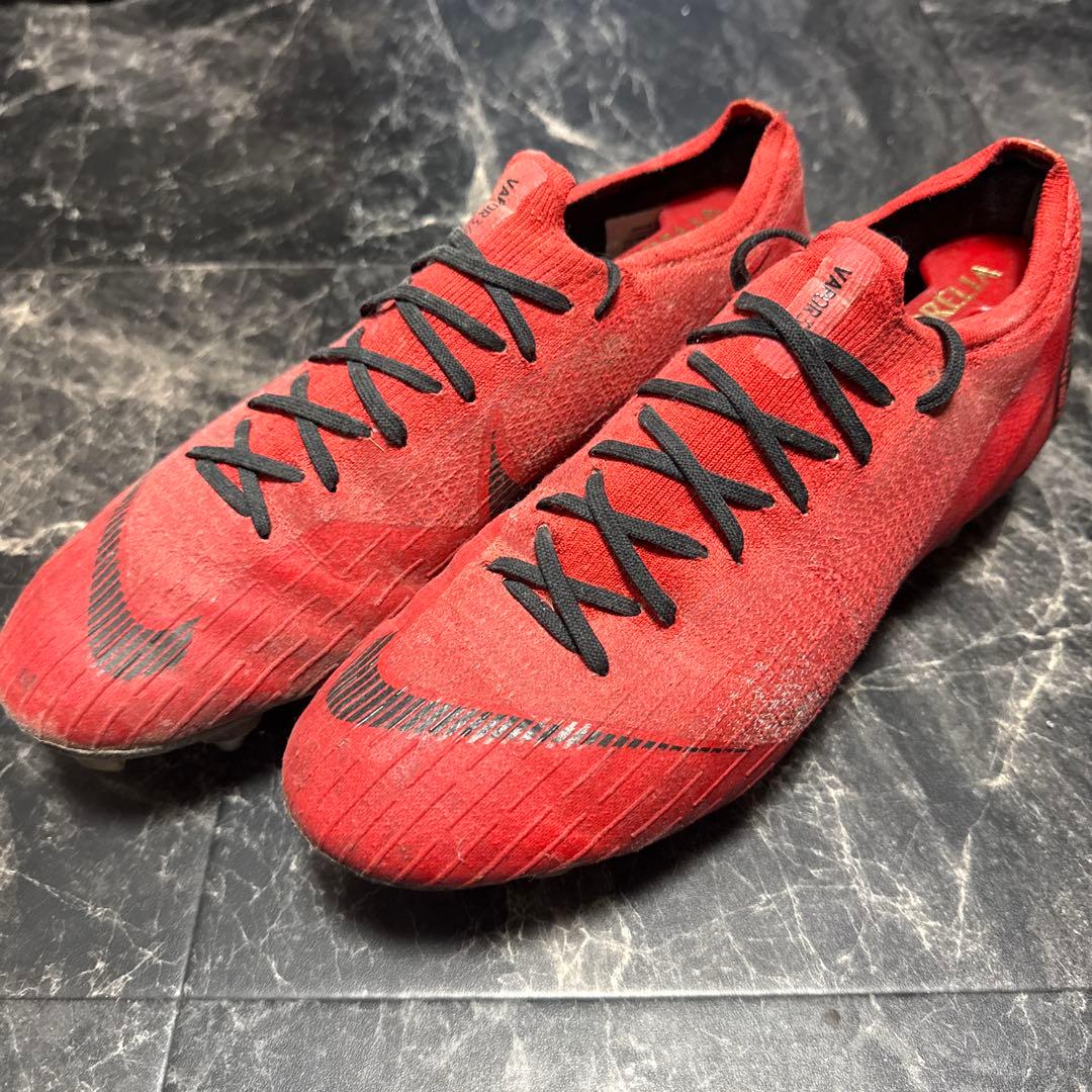 サッカースパイク　28