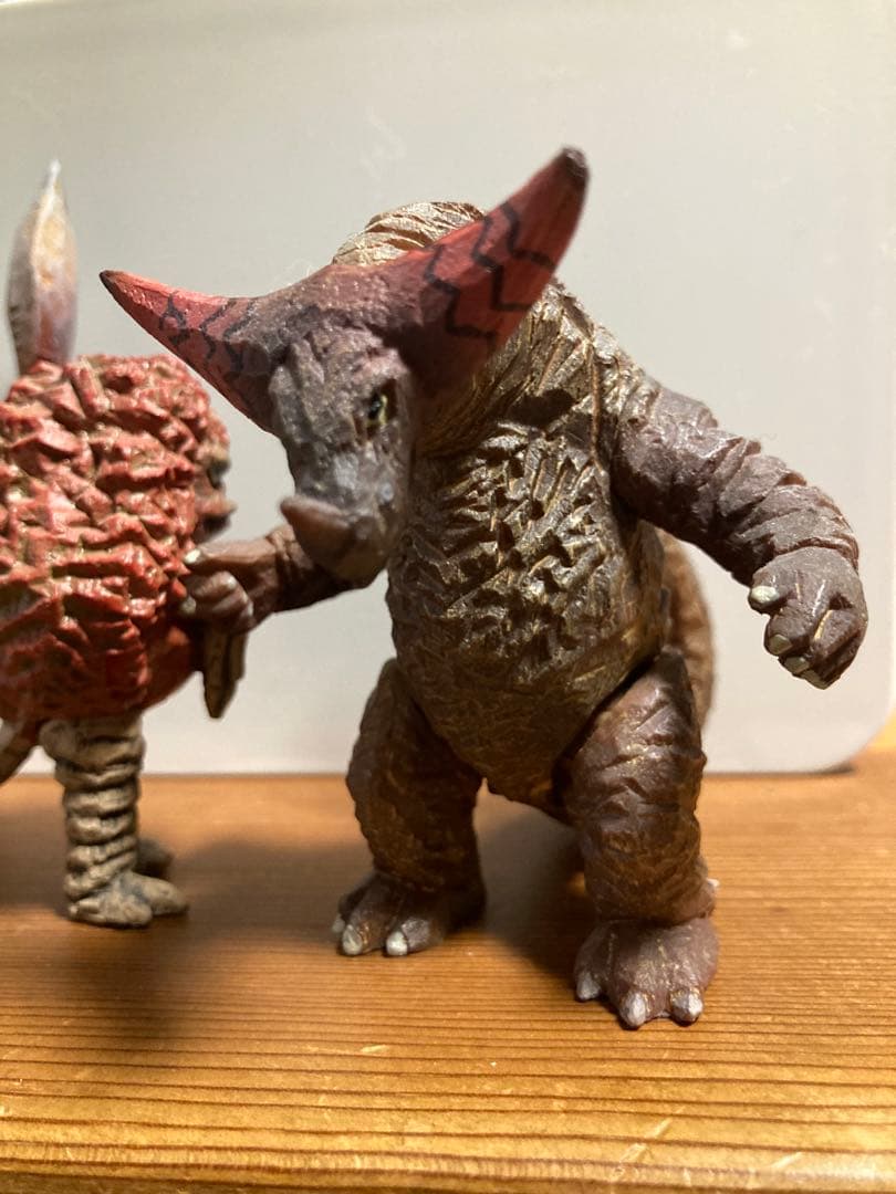 はしもとみおのウルトラ怪獣彫ってみた　ガチャ 3種類