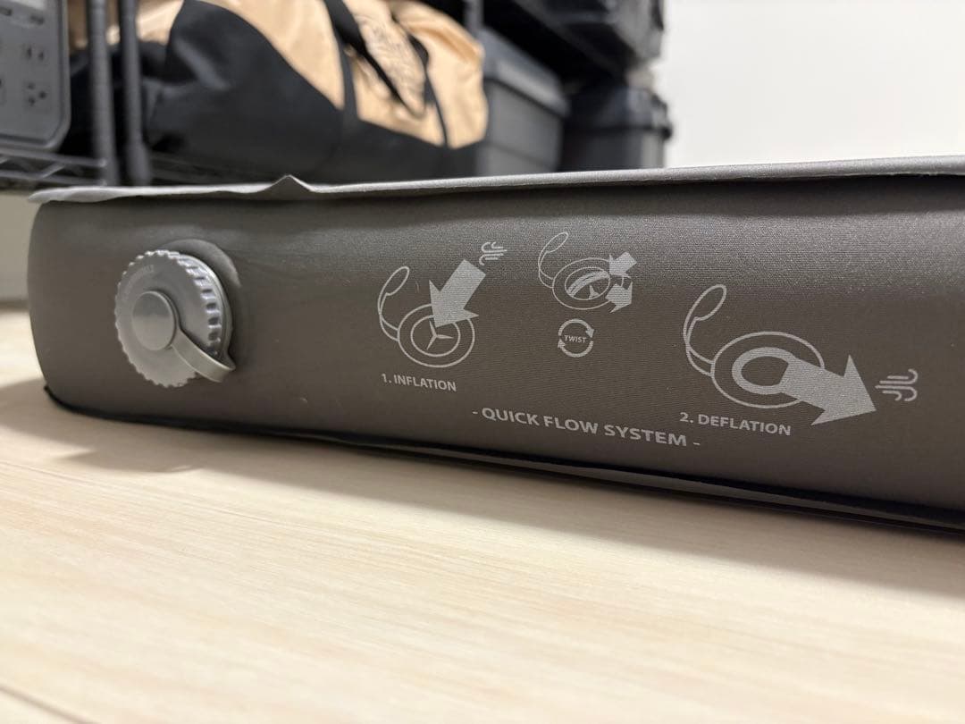 Colemanインフレーターマットハイピークダブルピロー2個セットモバイルポンプ