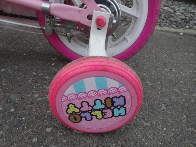 キティ　キティちゃん　自転車　補助輪付き　サンリオ　12インチ　14インチ