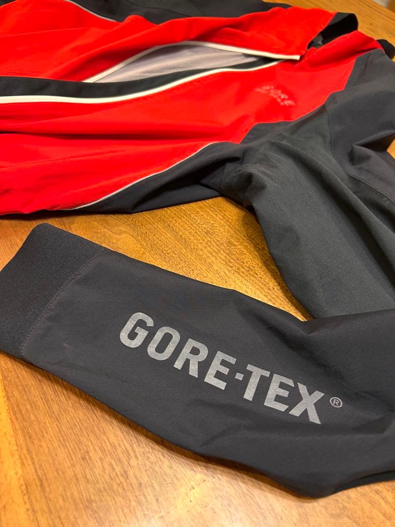 GORE-TEX サイクルジャケット
