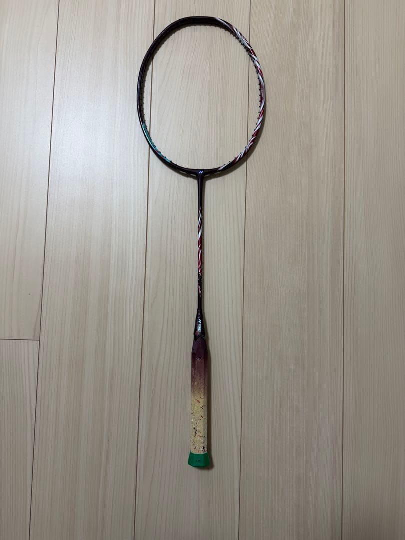 ASTROX 100zzバドミントンラケット