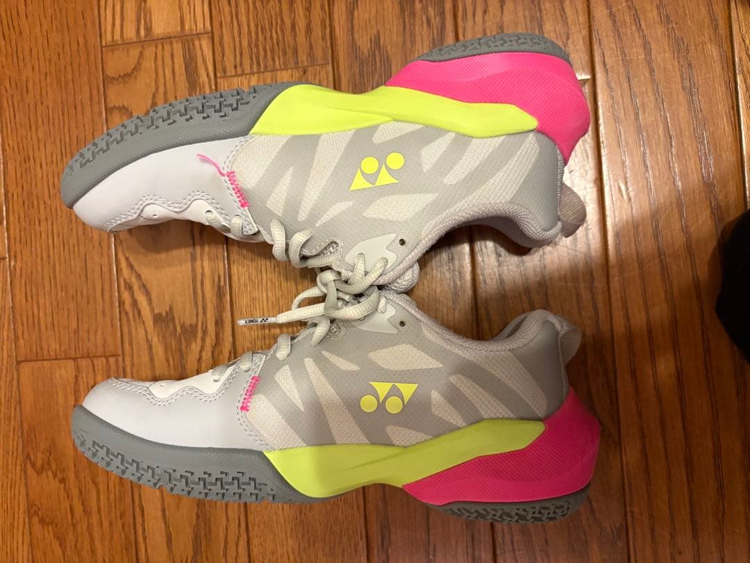 YONEX バドミントンシューズ SUBAXIA サブアクシア　23.5