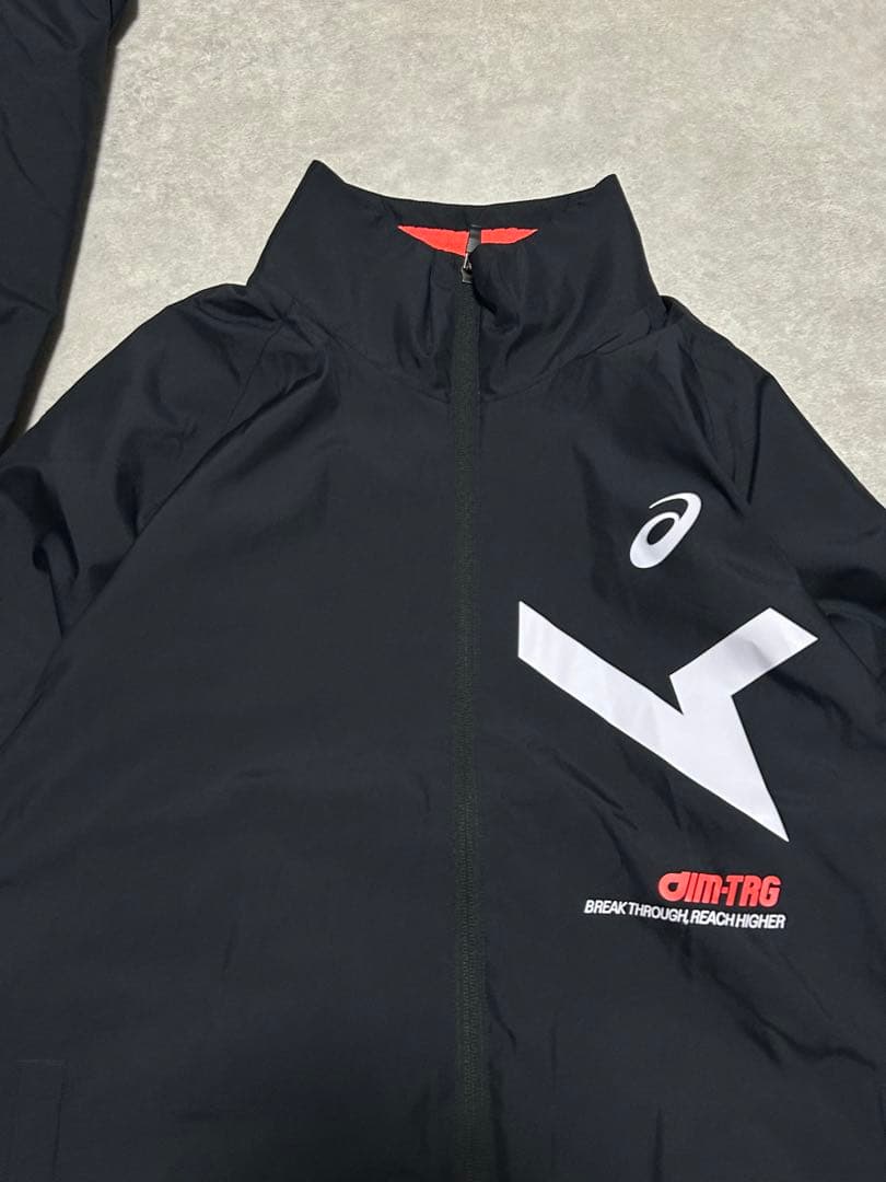 未使用 セットアップ asics AIM-TRG裏トリコットウインドブレーカー