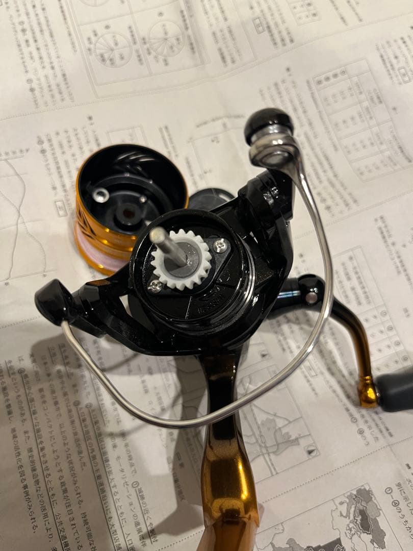 Soare BB C2000SSHG SHIMANO リール