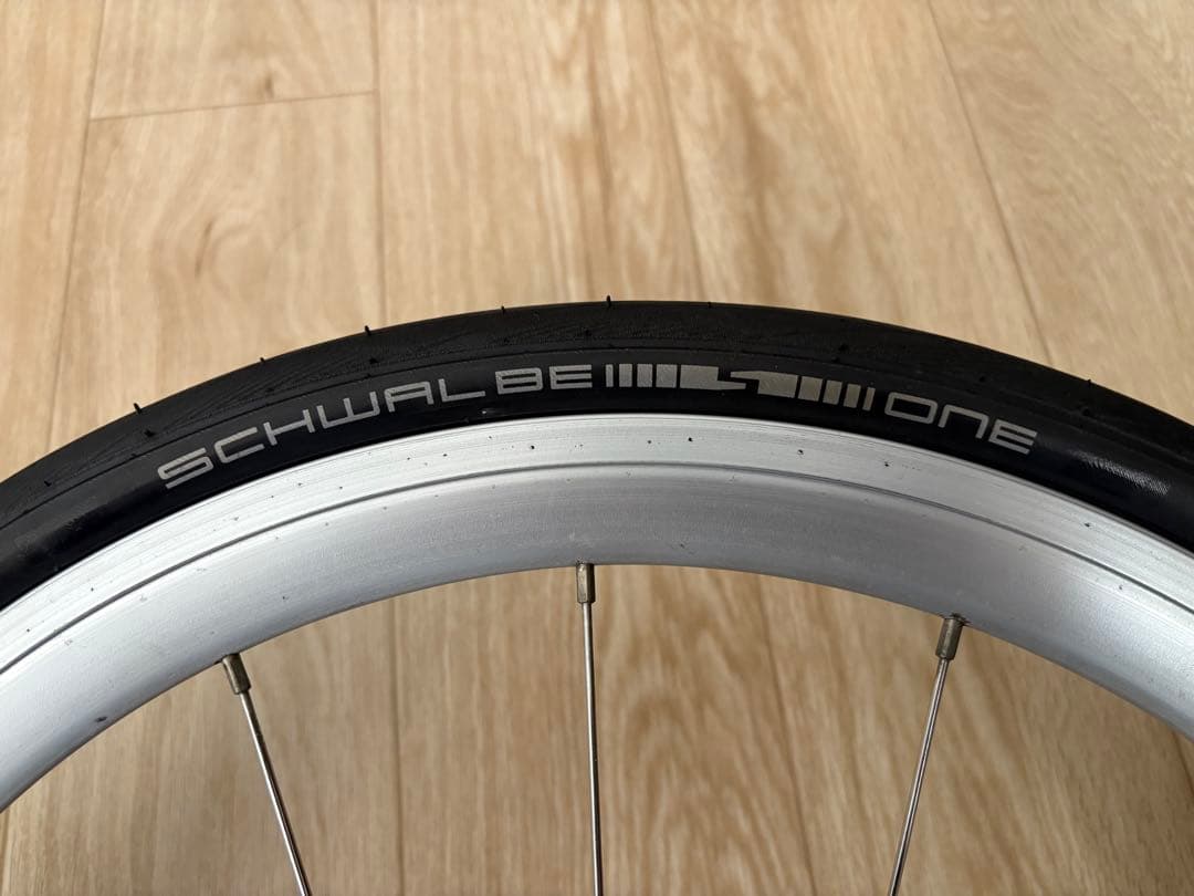 自転車　ホイール　ミニベロ　20インチ　451 ほぼ新品シュワルベワンタイヤ付