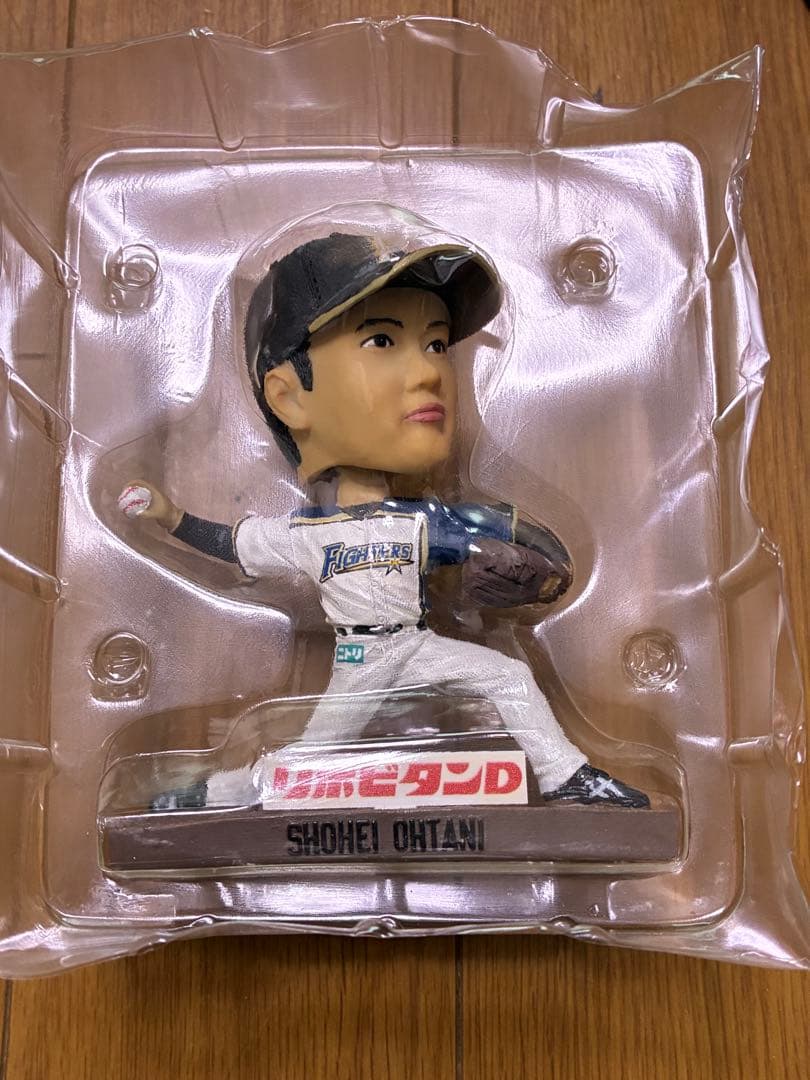 大谷翔平選手　非売品日本ハムfighters ボブルヘッド 打者 投手2体