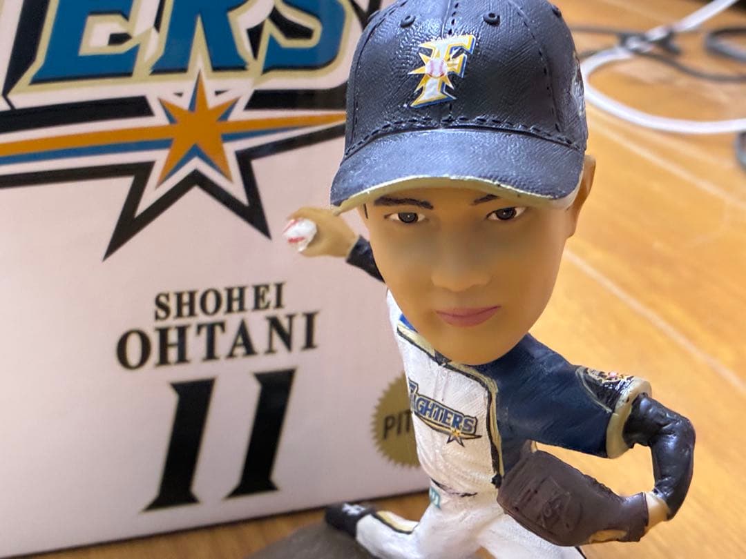 大谷翔平選手　非売品日本ハムfighters ボブルヘッド 打者 投手2体