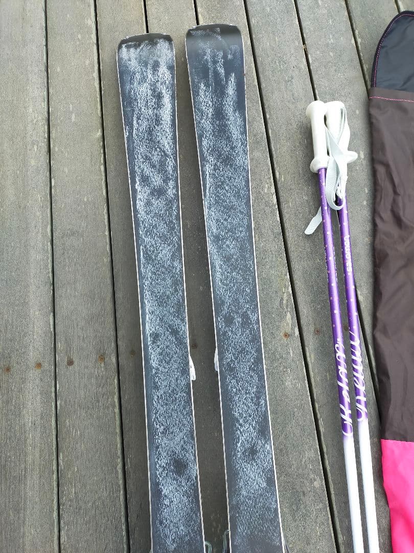 毎日値下げ中　サロモンSALOMON　スキーフルセット　板、ストック、ブーツ
