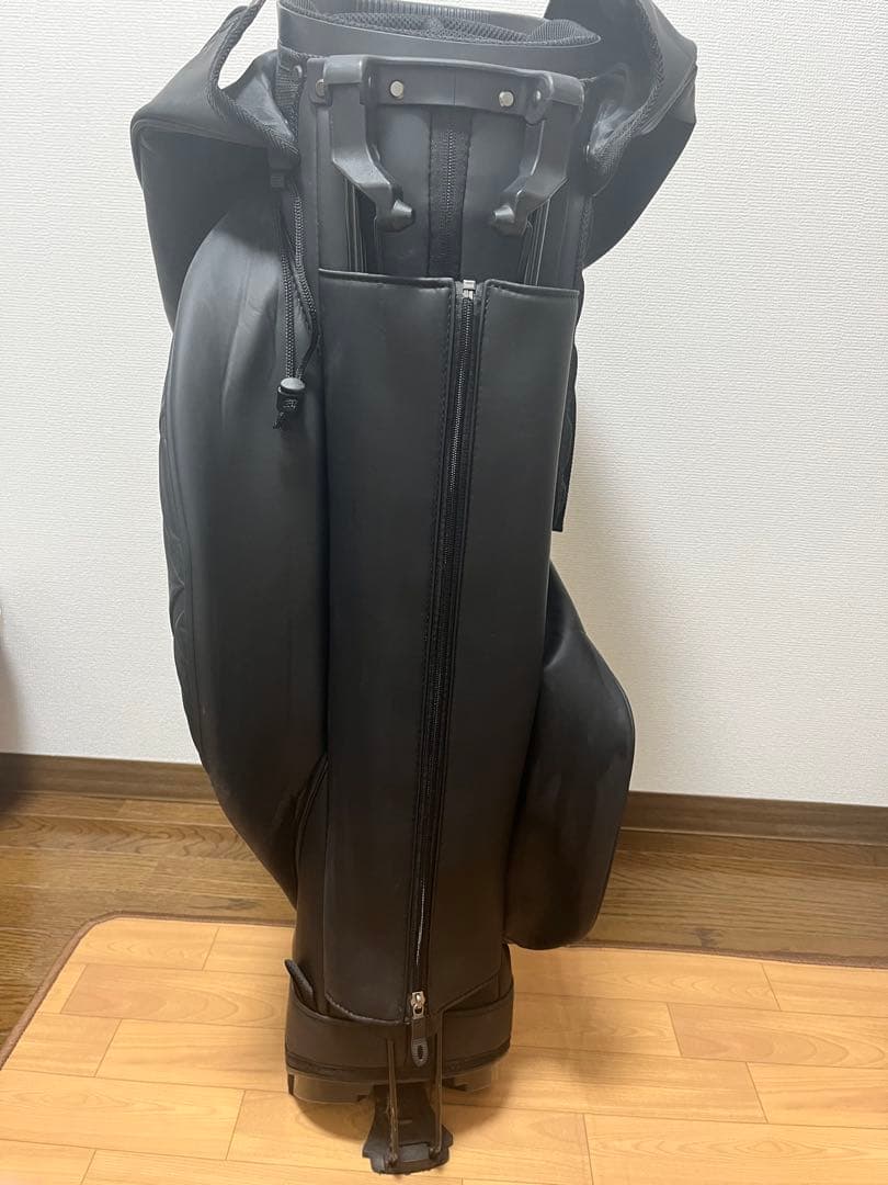 美品◼️デサントキャディバッグ黒レディースメンズコブラピンキャロテイラゴルフクラブ