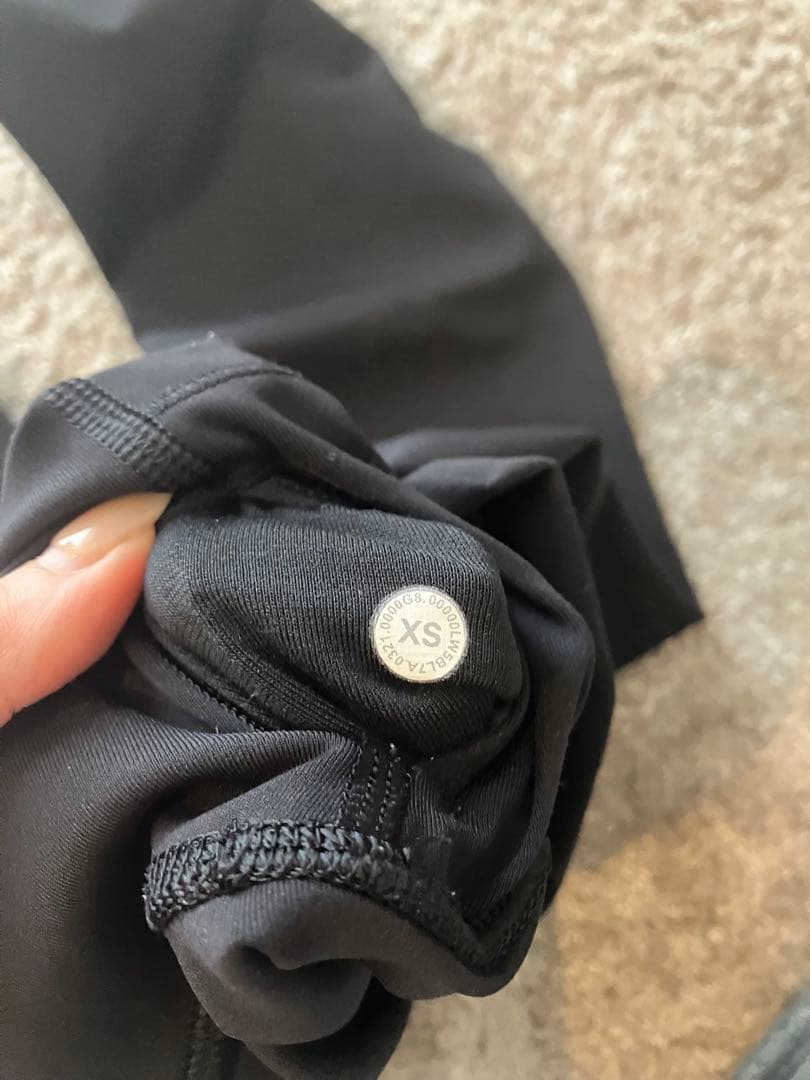 Lululemon wunder under HR サイズXS ブラック