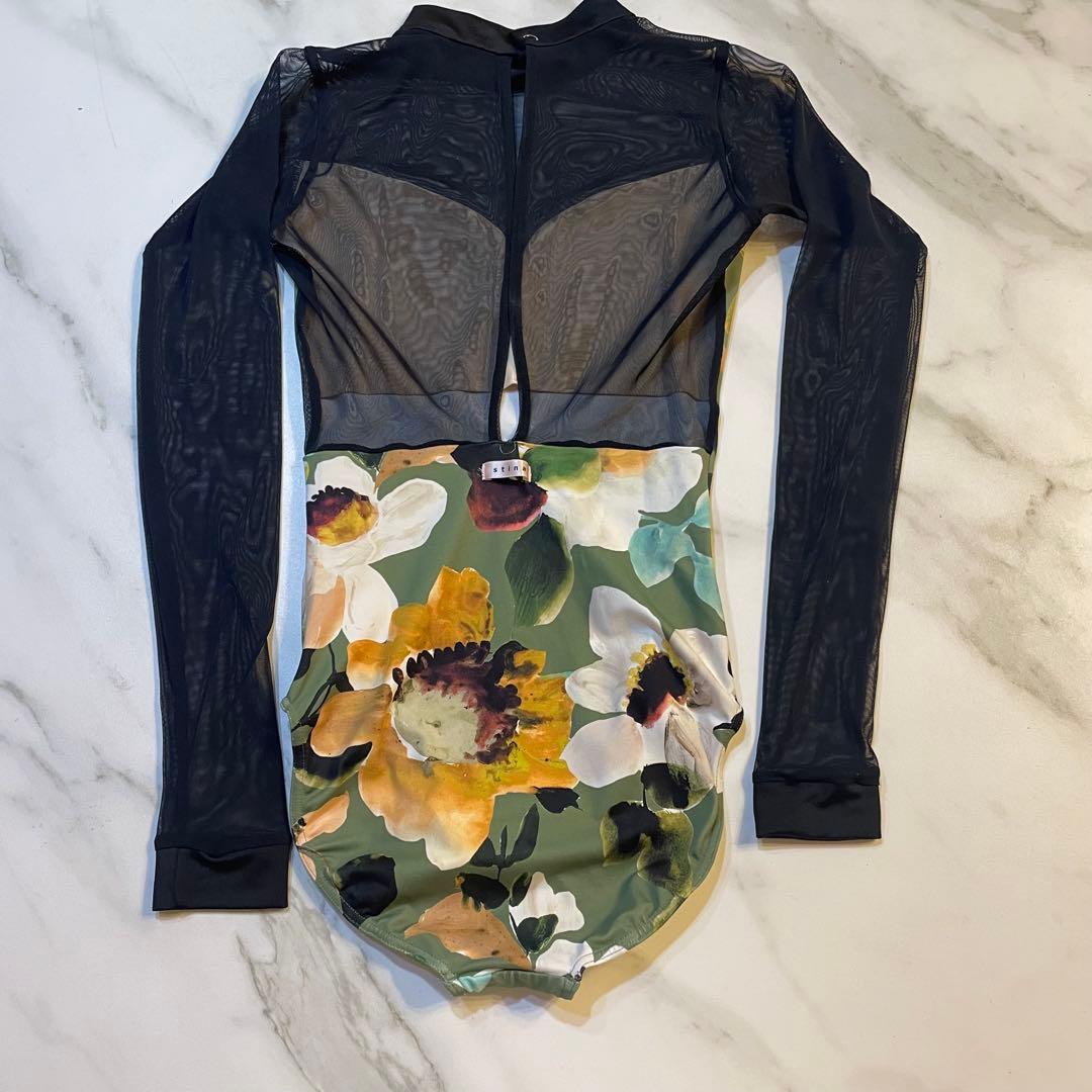 【美品】stina♡長袖レオタード　P