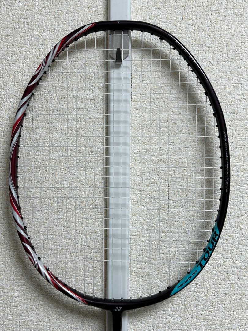 ヨネックスアストロクス100ツーア
