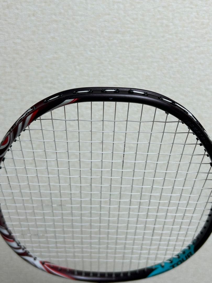 ヨネックスアストロクス100ツーア