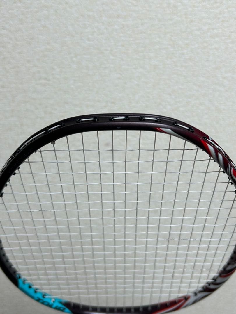 ヨネックスアストロクス100ツーア