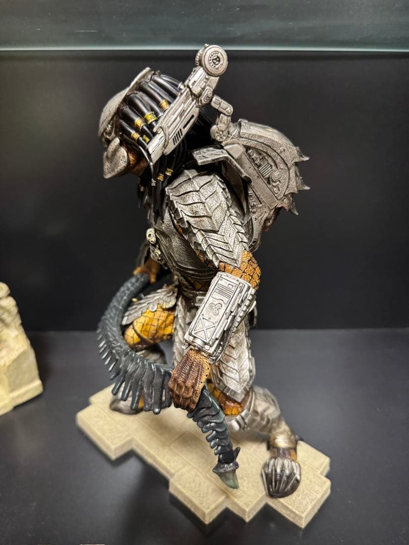 コトブキヤ/エイリアンvsプレデター1/6スケール塗装済組み立てキット2体セット