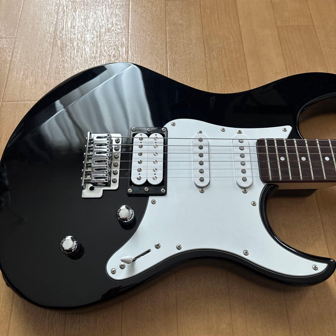 ヤマハ　PACIFICA PAC 112V