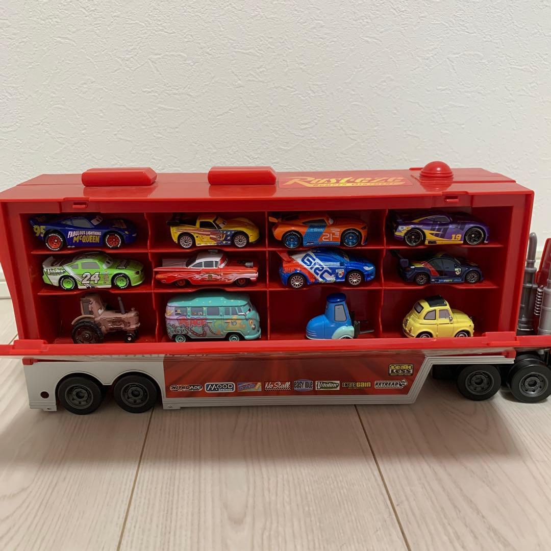 カーズ キャリアカー トラック ミニカーセット 収納 Disney Pixar
