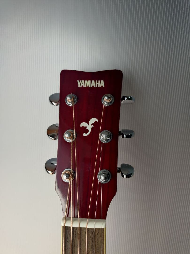 YAMAHA FS820 アコースティックギター レッド　ソフトケース付