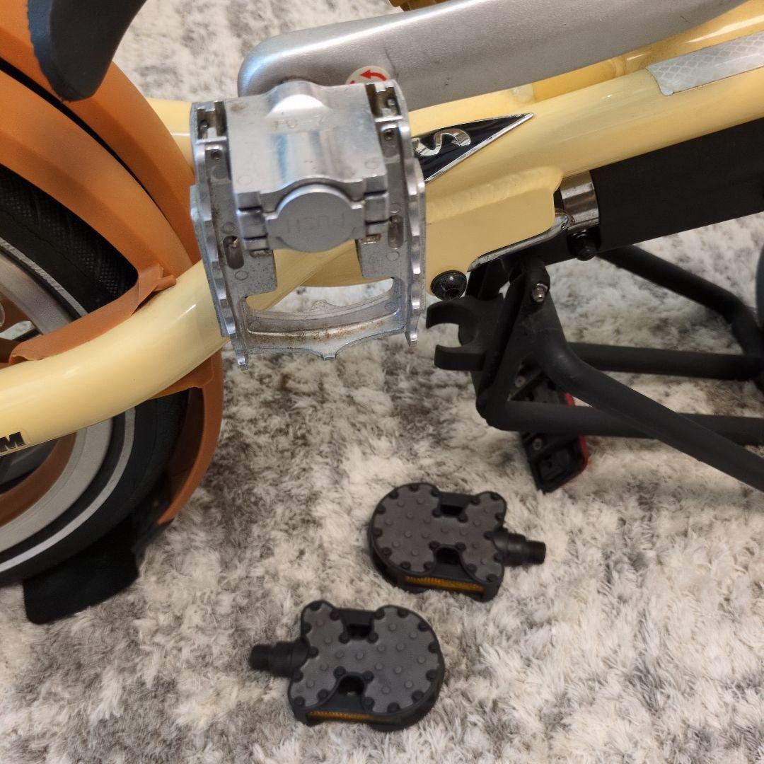 折りたたみ自転車 クリーム色 アルミ製