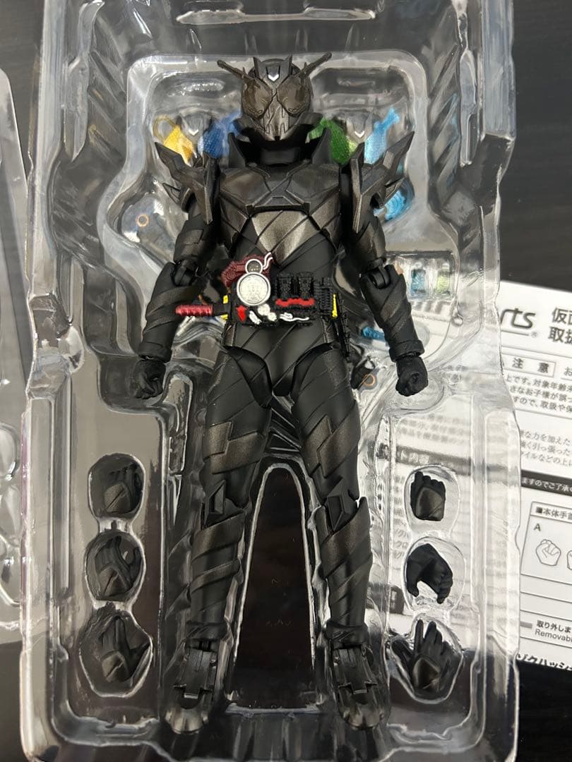 S.H.Figuarts 仮面ライダーメタルビルド