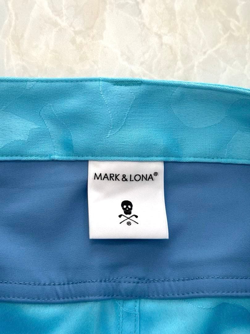 美品 MARK&LONA スカル迷彩柄　ショートパンツ　40 水色×シルバー