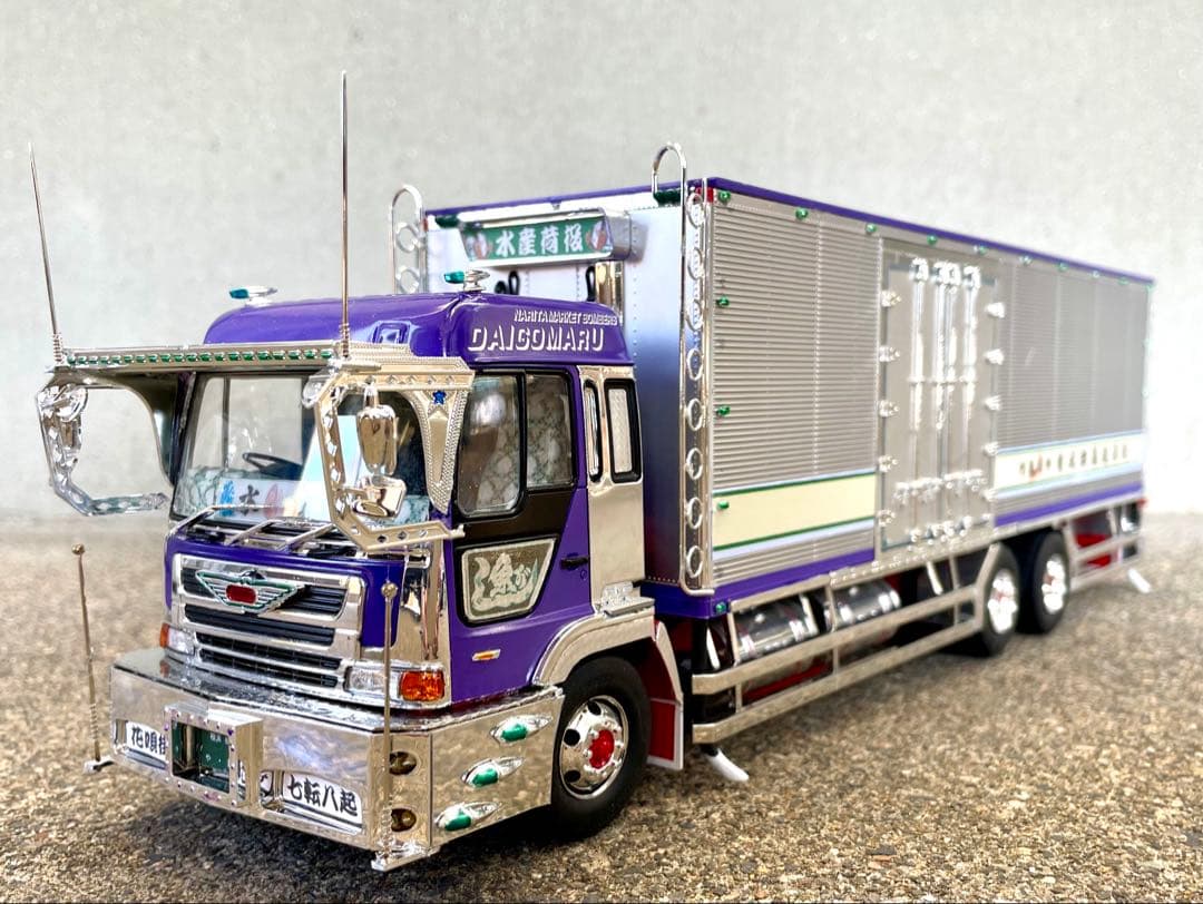 ☆★日野 プロフィア えさ屋 デコトラ プラモデル ヘビーフレイト完成品★☆