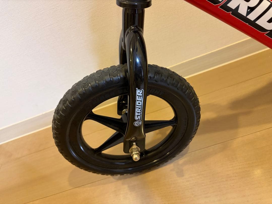 STRIDER バランスバイク 赤 12インチ