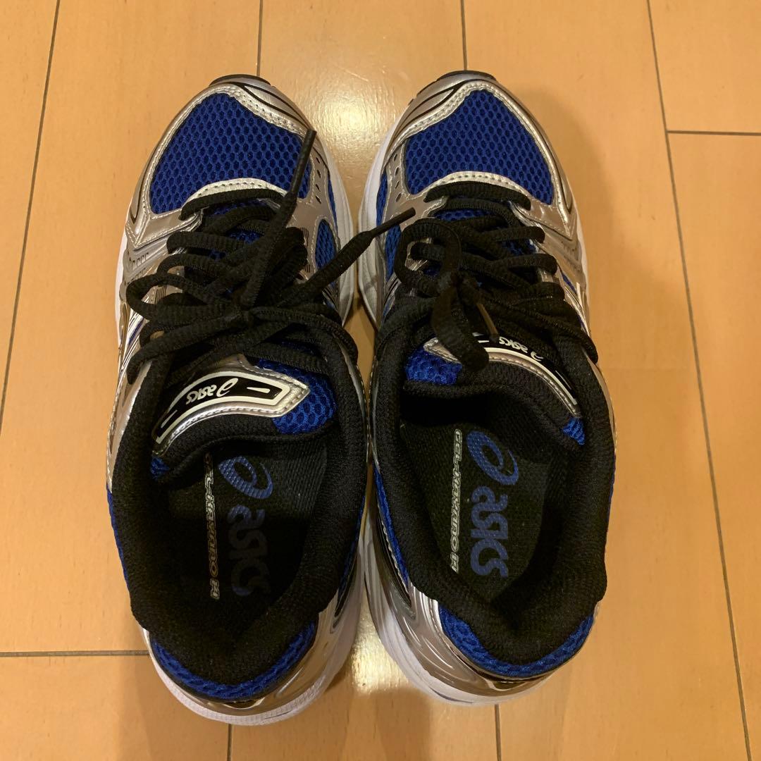 ASICS ランニングシューズ 青/銀 22.5cm