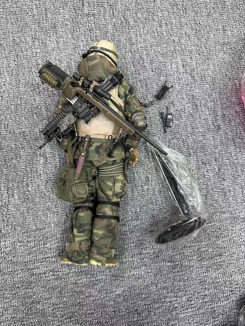 「1/6 特殊部隊狙撃兵 ウッドランド迷彩 可動フィギュア 完成品」