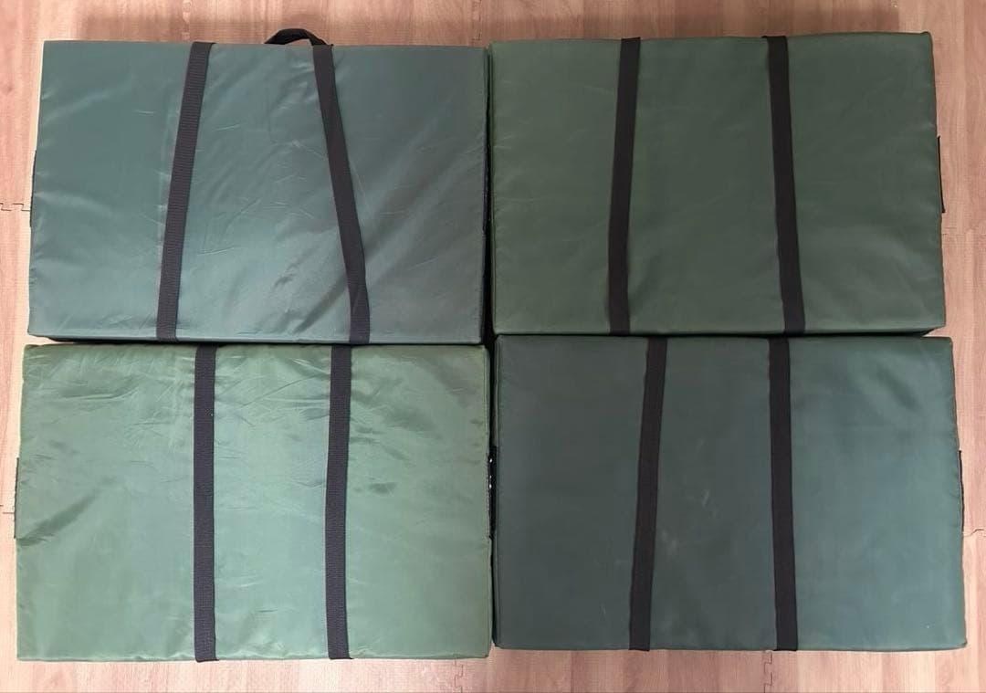 Coleman 折り畳みマット　4個セット