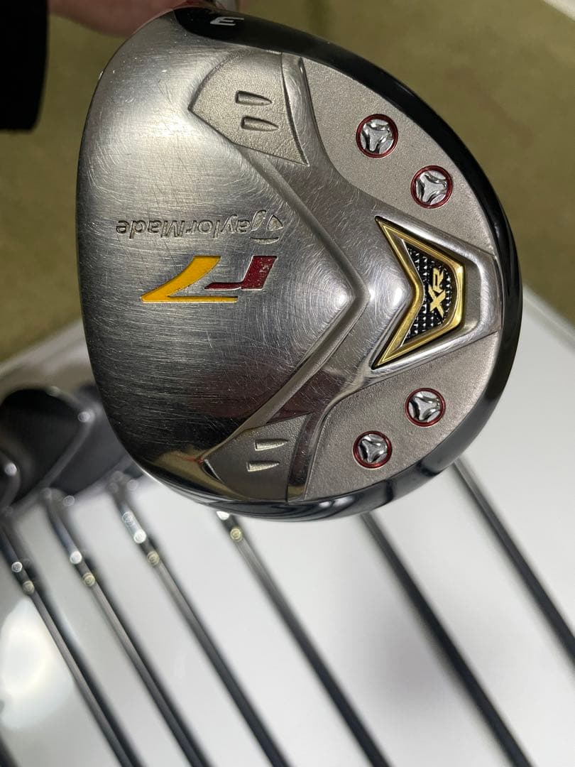 TaylorMade（テーラーメイド）のアイアンセット「r7 CGB MAX」