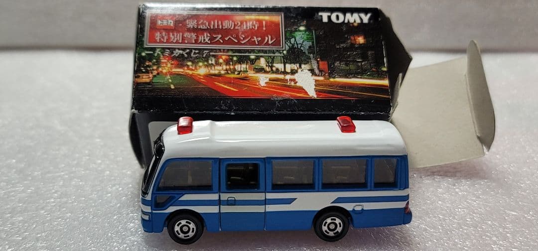 【 全国送料無料 】未使用！即発！ コースター パトカー 警視庁 「 トミカ