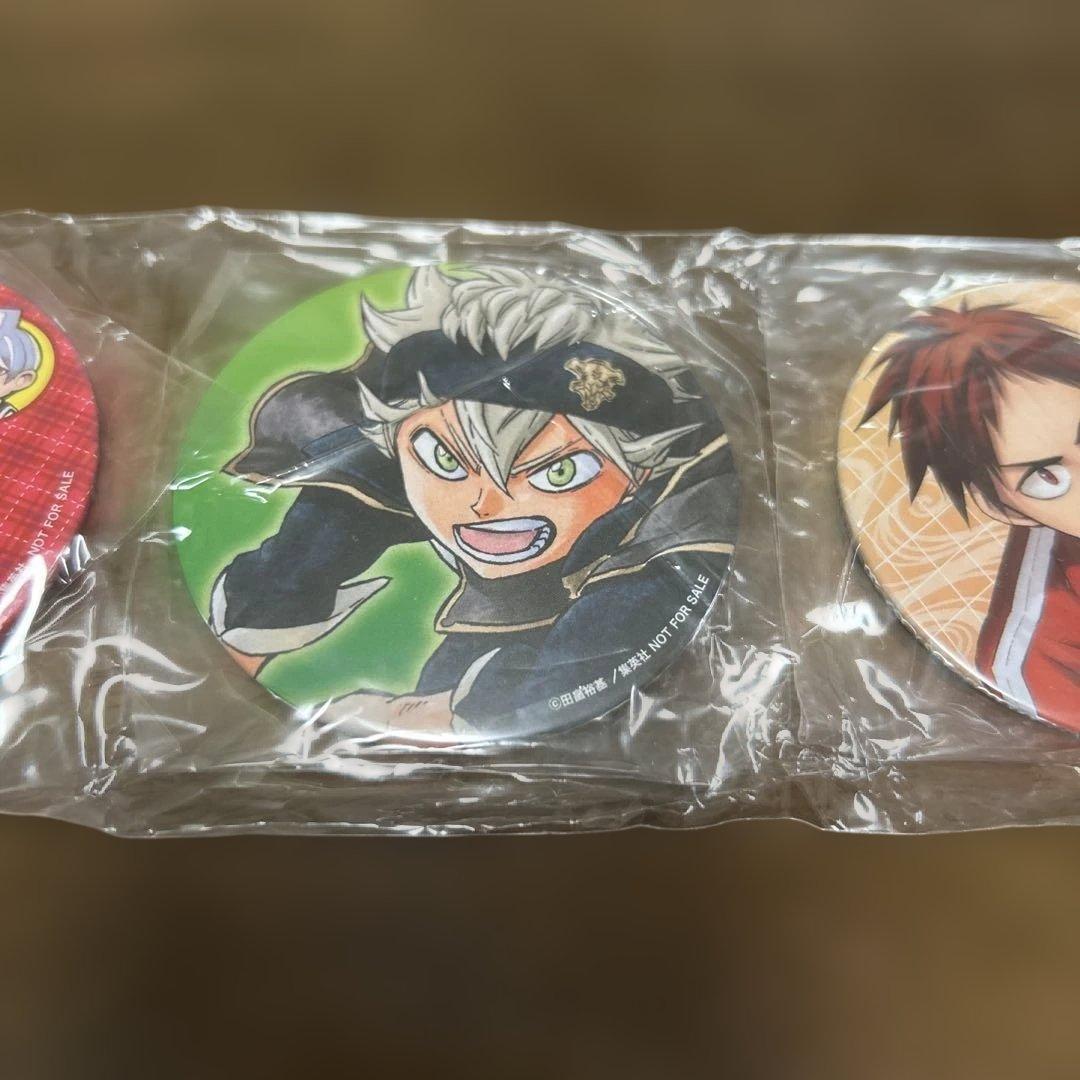 ジャンプ当選品　ブラッククローバー、左門くんはサモナー、ものの歩　缶バッチ