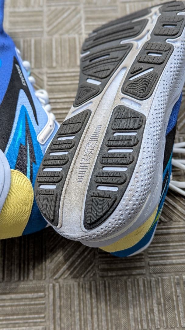 スパイク・シューズ Brooks GHOST MAX 27.0cm