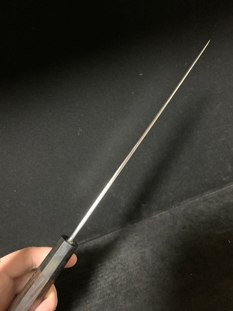 包丁　和牛刀　ハ寸　三枚打ち　鏡面研磨　切味抜群　箱付　未使用