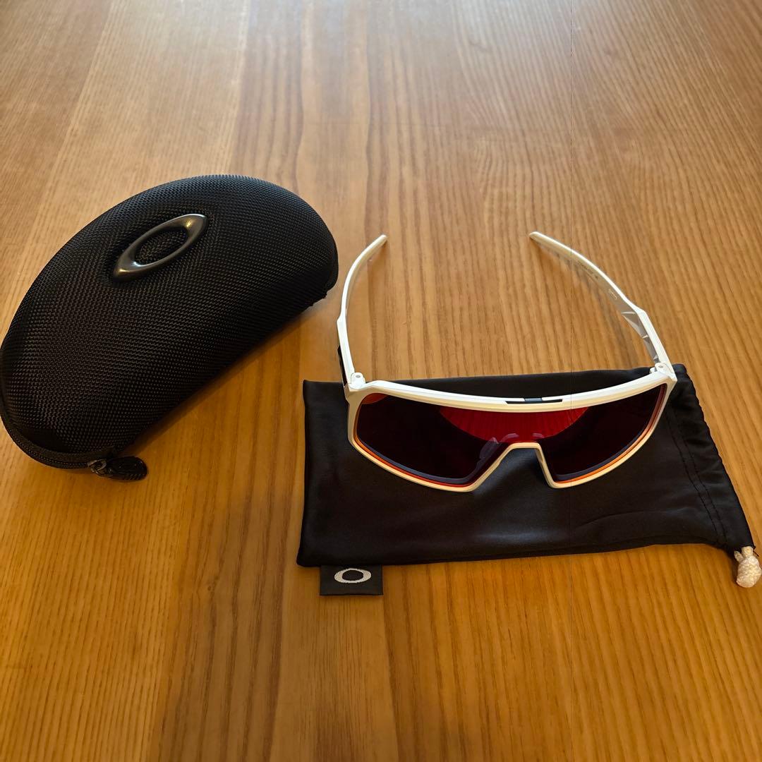 OAKLEY SUTRO プリズム