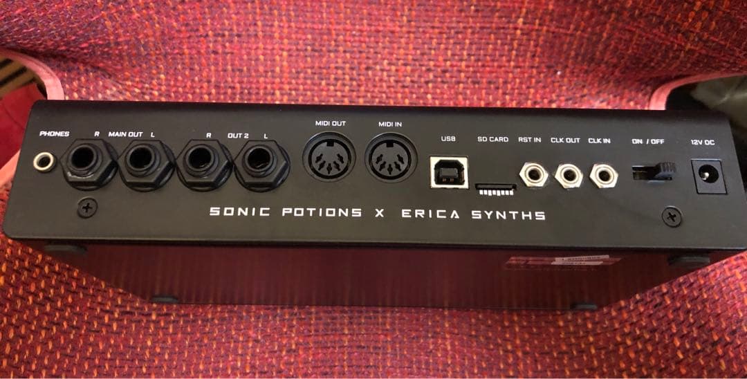 鍵盤楽器 Erica Synths LXR-02 Drum Synthesizer