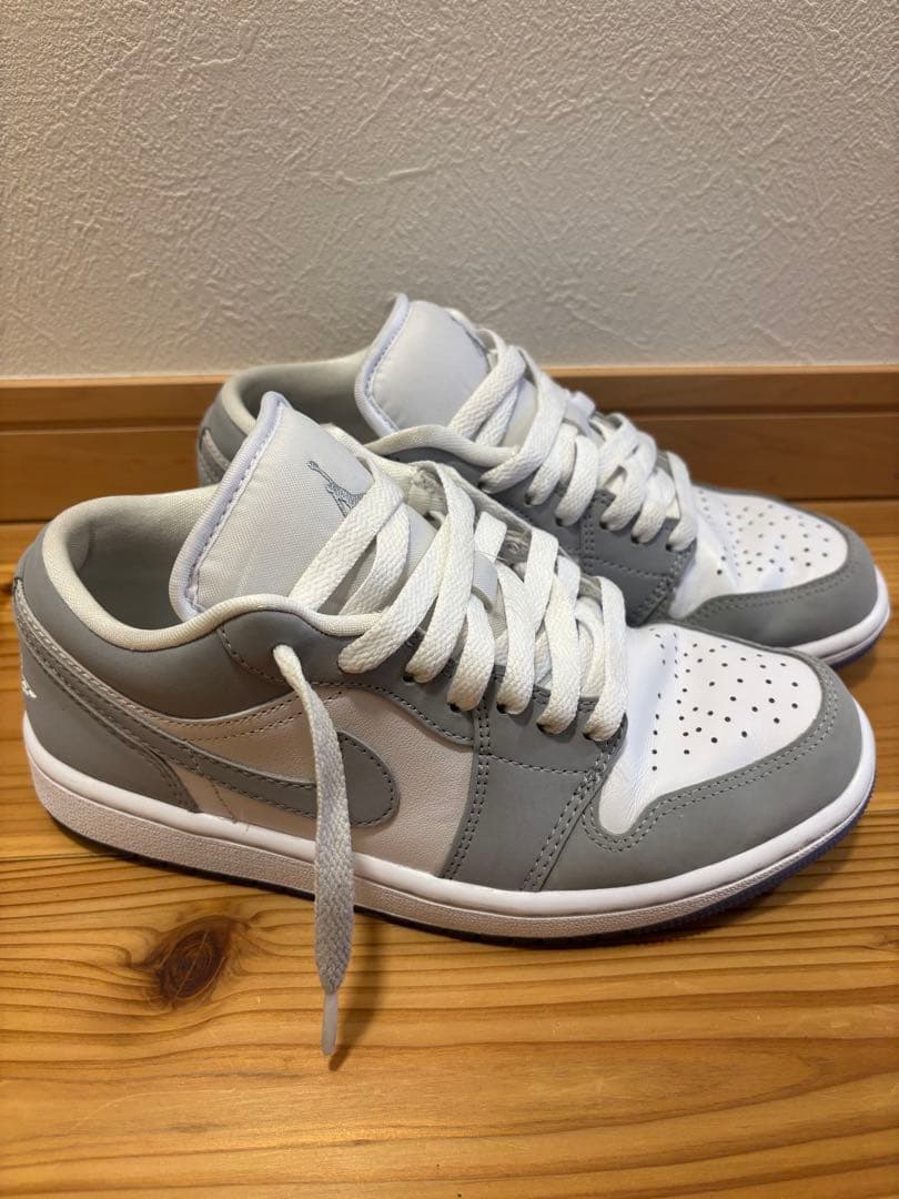 Air Jordan 1 Low ウルフグレー