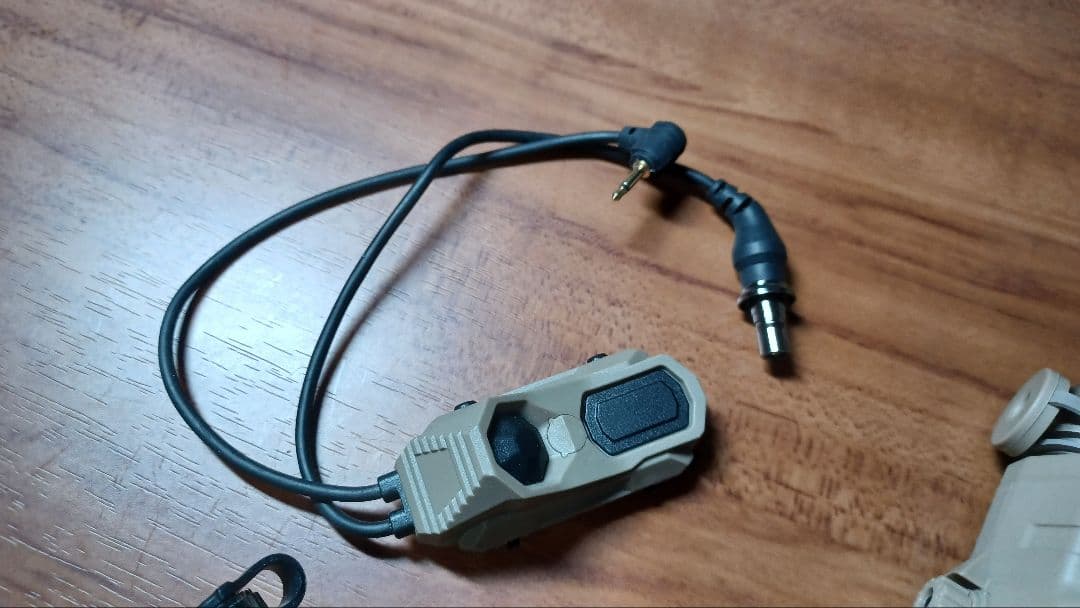 M600Cスカウトライト PEQ-15 AXONタイプリモートスイッチ セット