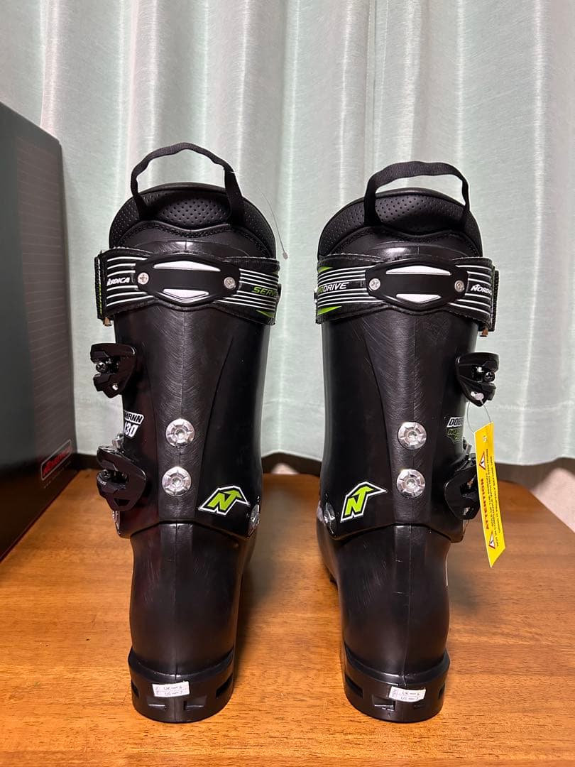 ノルディカ ドーベルマン WC EDT 130 NORDICA　新品 UK6