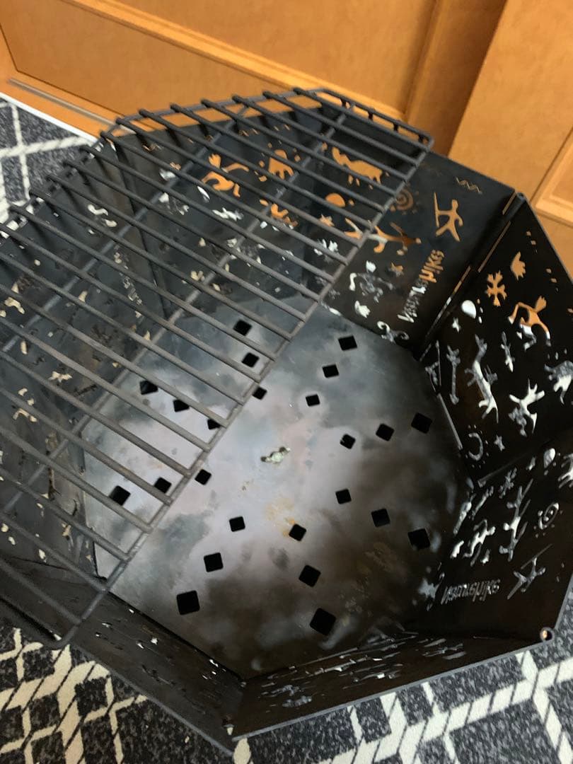【ビーズ】焚き火台 ポータブル ブラック 動物デザイン