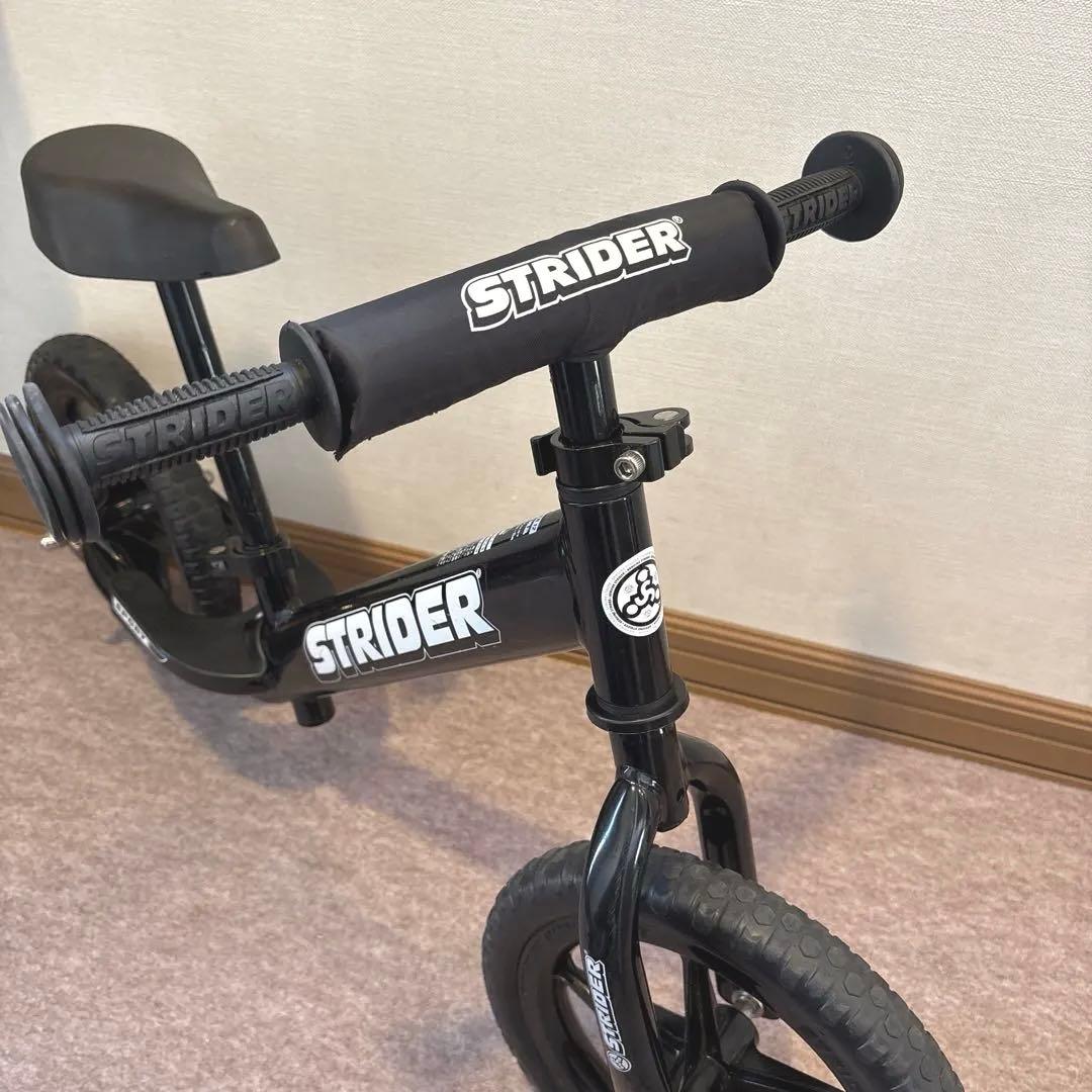ストライダー ブラック 12インチ スポーツモデル 本体 日本正規品
