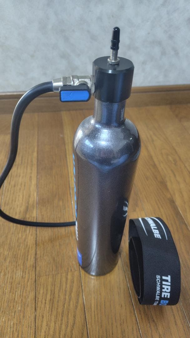 Schwalbe シュワルベ タイヤブースター チューブレス インフレーター