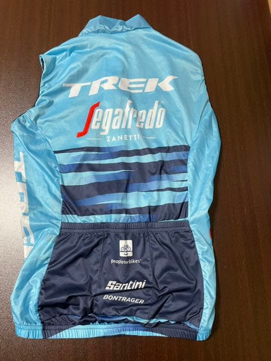 【選手支給品】TREK segafredo light windベスト S