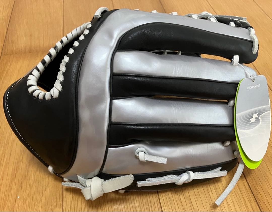 新品未使用品 ssk エエヤンストリーム　軟式　エナメル　左投げ用